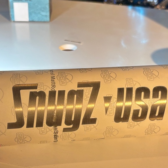 Tundra Stainless Steel Copper Water Bottle 20 oz White NWT - Picture 4 of 11